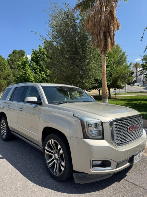GMC Yukon Denali 2017