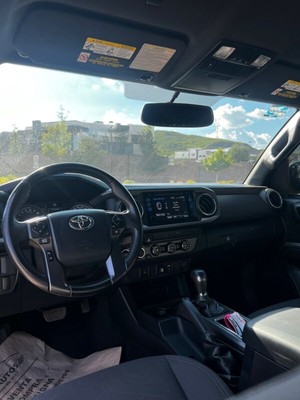 Toyota Tacoma TRD 2019 - Image 3