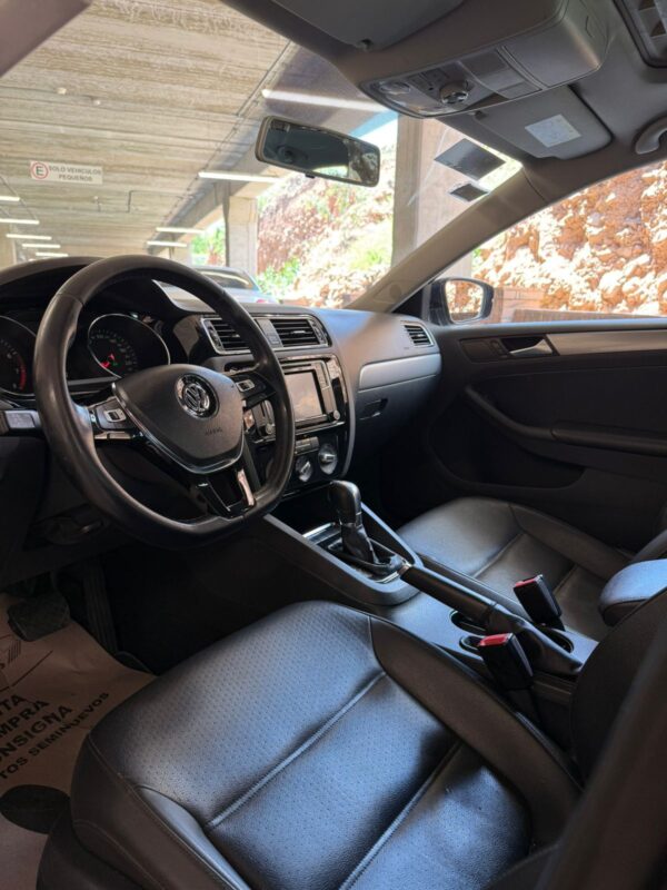 Jetta sport 2018 - Image 2