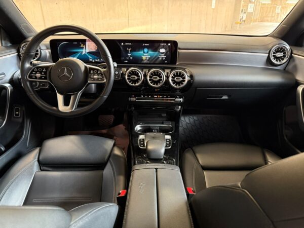 Mercedes Benz CLA200 2020 - Image 2
