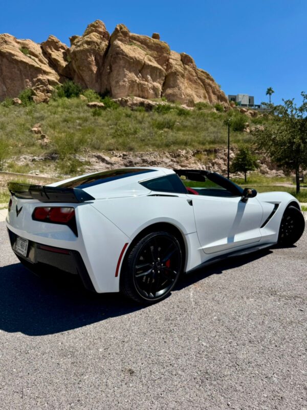 Chevrolet Corvette Stingray 2017 - Image 2