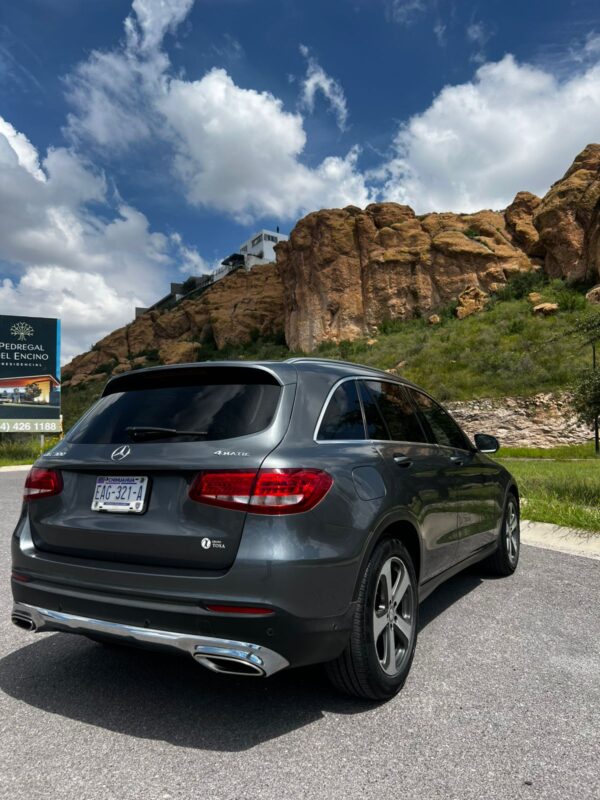 Mercedes Benz GLC 300 2017 - Image 2
